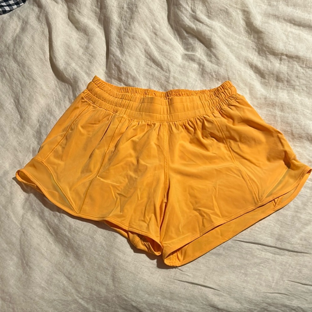 Lululemon Hotty Hot shorts